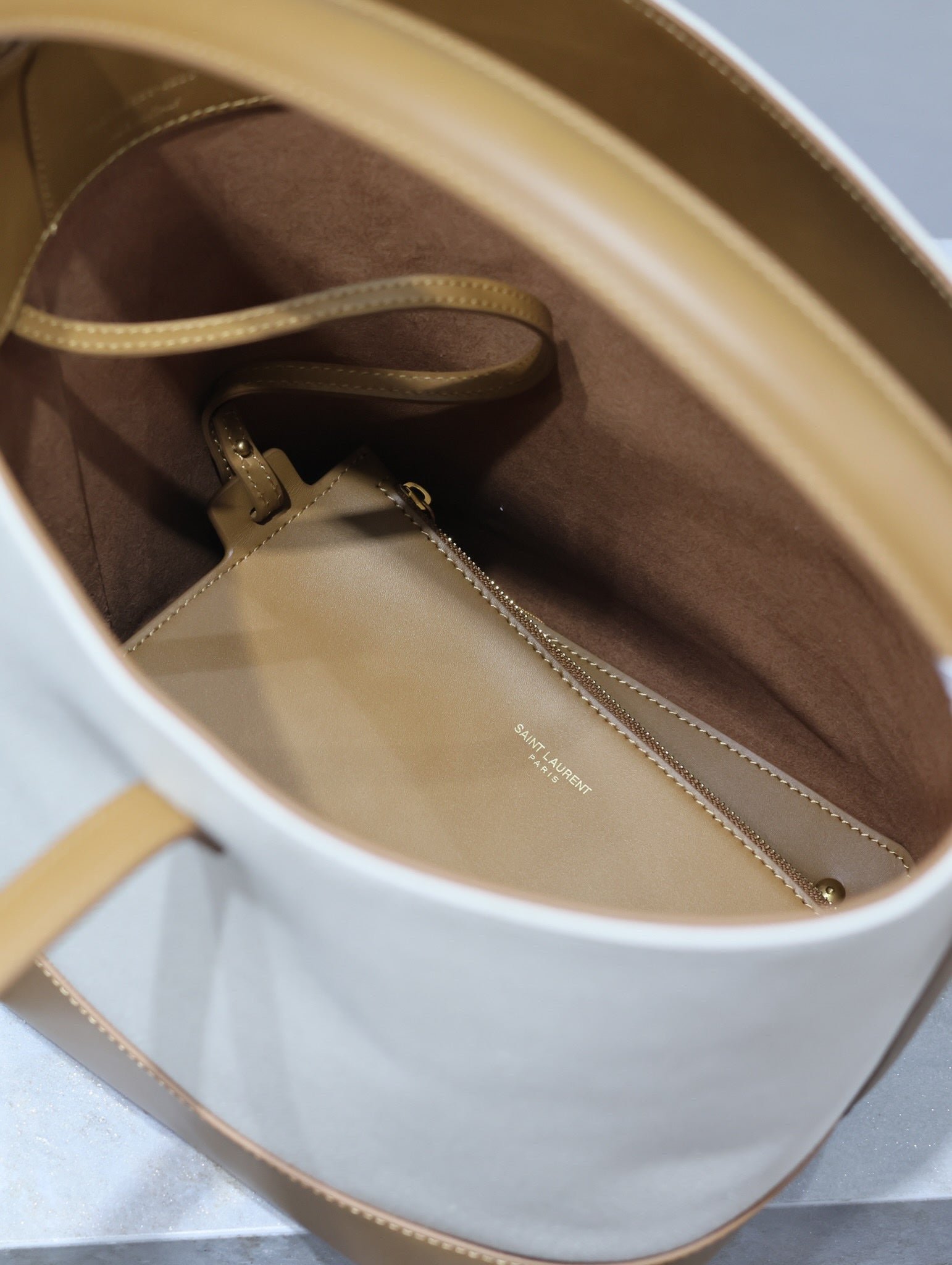 {Style No: YULIEF71} YSL 25S LE 5 À 7 BUCKET 26 IN CREAM BROWN CALFSKIN AND CANVAS GOLD HARDWARE - Image 5