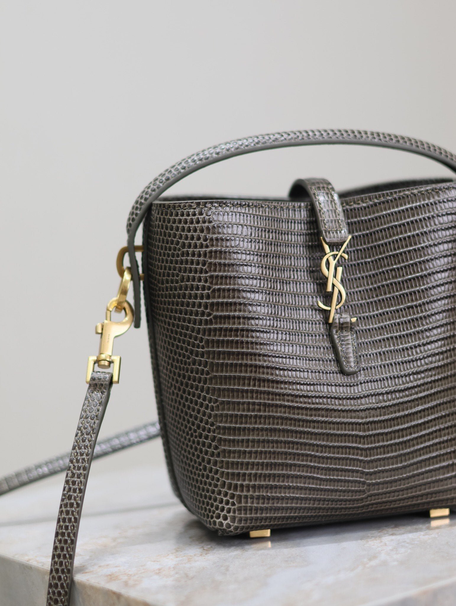 {Style No: VWI4PQ5K} YSL 25S LE 37 MINI 15 IN BROWN LIZARD PATTERN CALFSKIN GOLD HARDWARE - Image 3