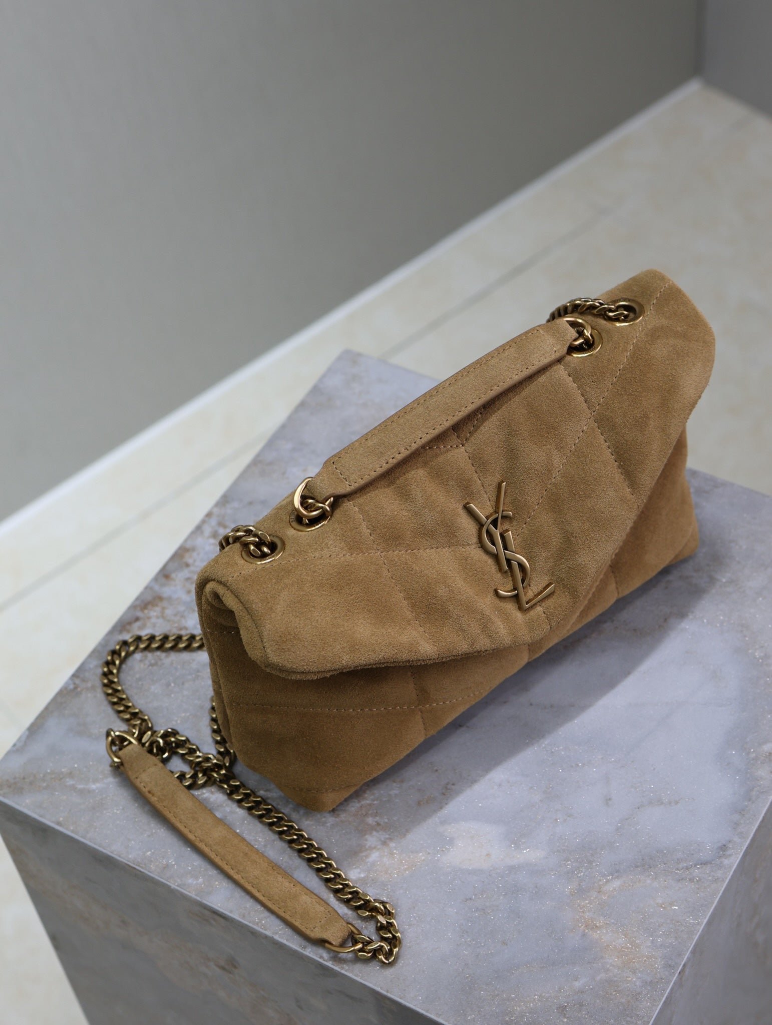 {Style No: LNJGFLS5} YSL 25S LOULOU PUFFER MINI 23 IN TAN BROWN SUEDE GOLD HARDWRE - Image 4