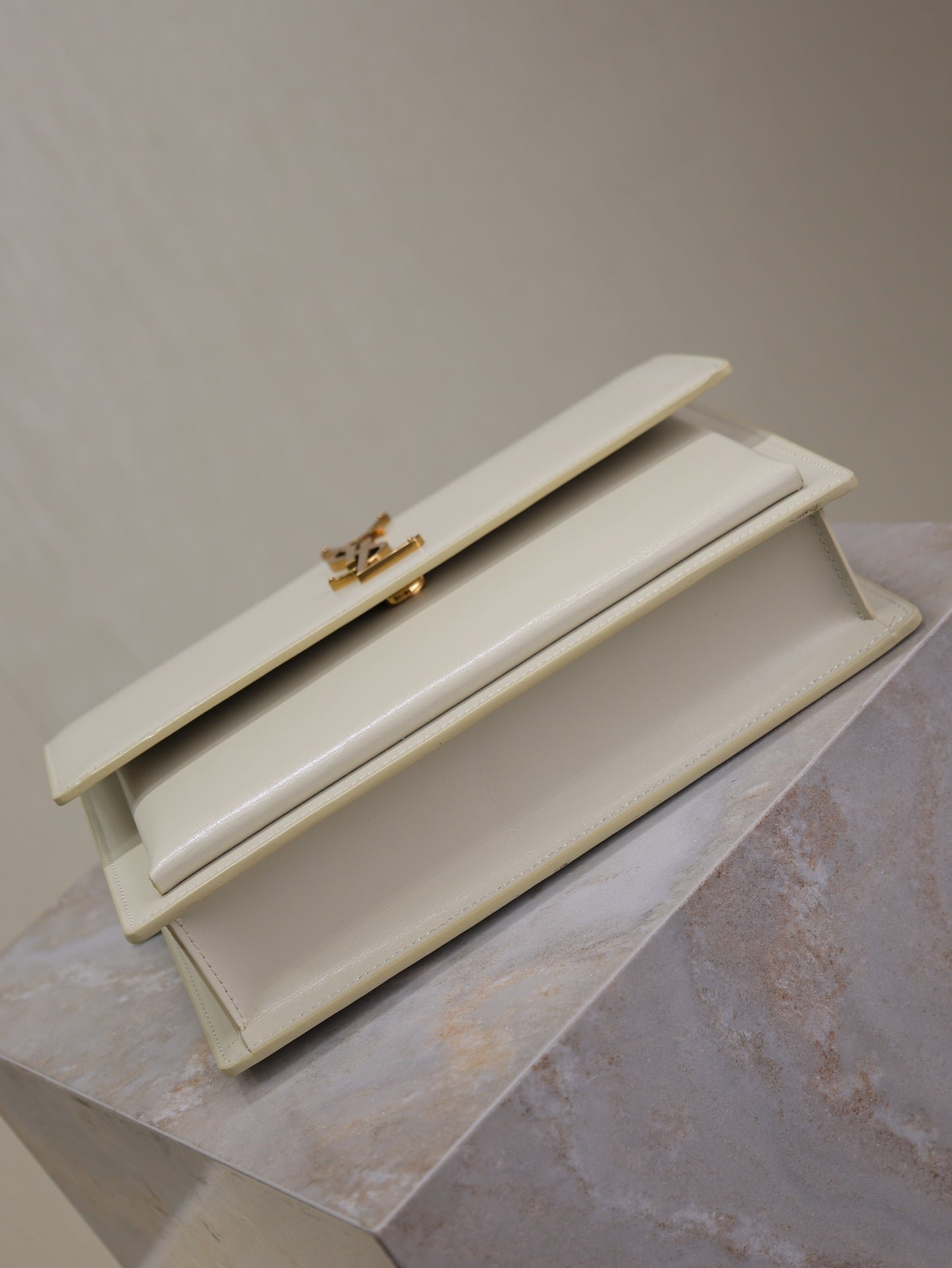 {Style No: ASTWAYRD} YSL 25S SUNSET MM 25 IN IVORY CALFSKIN GOLD HARDWARE - Image 9