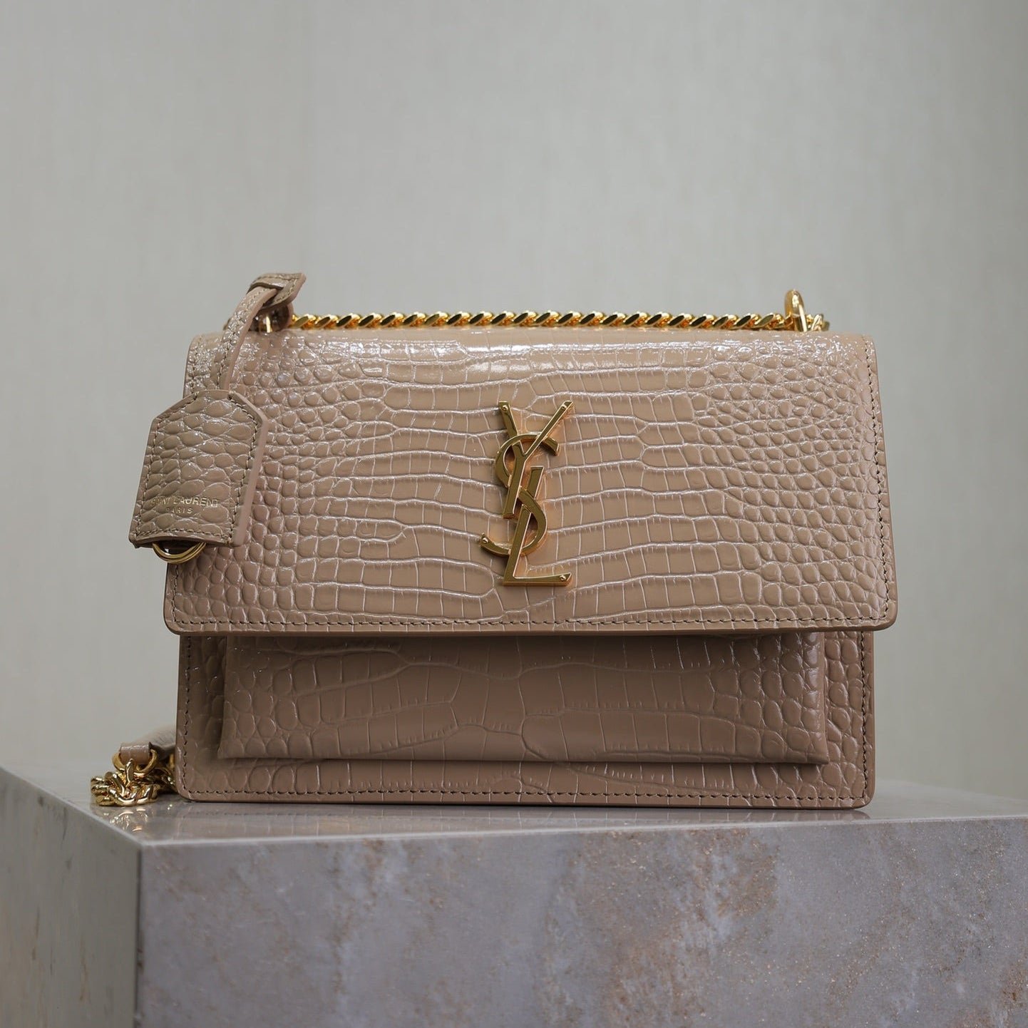 {Style No: ENPQRJKV} YSL 25S SUNSET MEDIUM 22 IN NUDE CROCODILE-EMBOSSED SHINY CALFSKIN GOLD HARDWARE