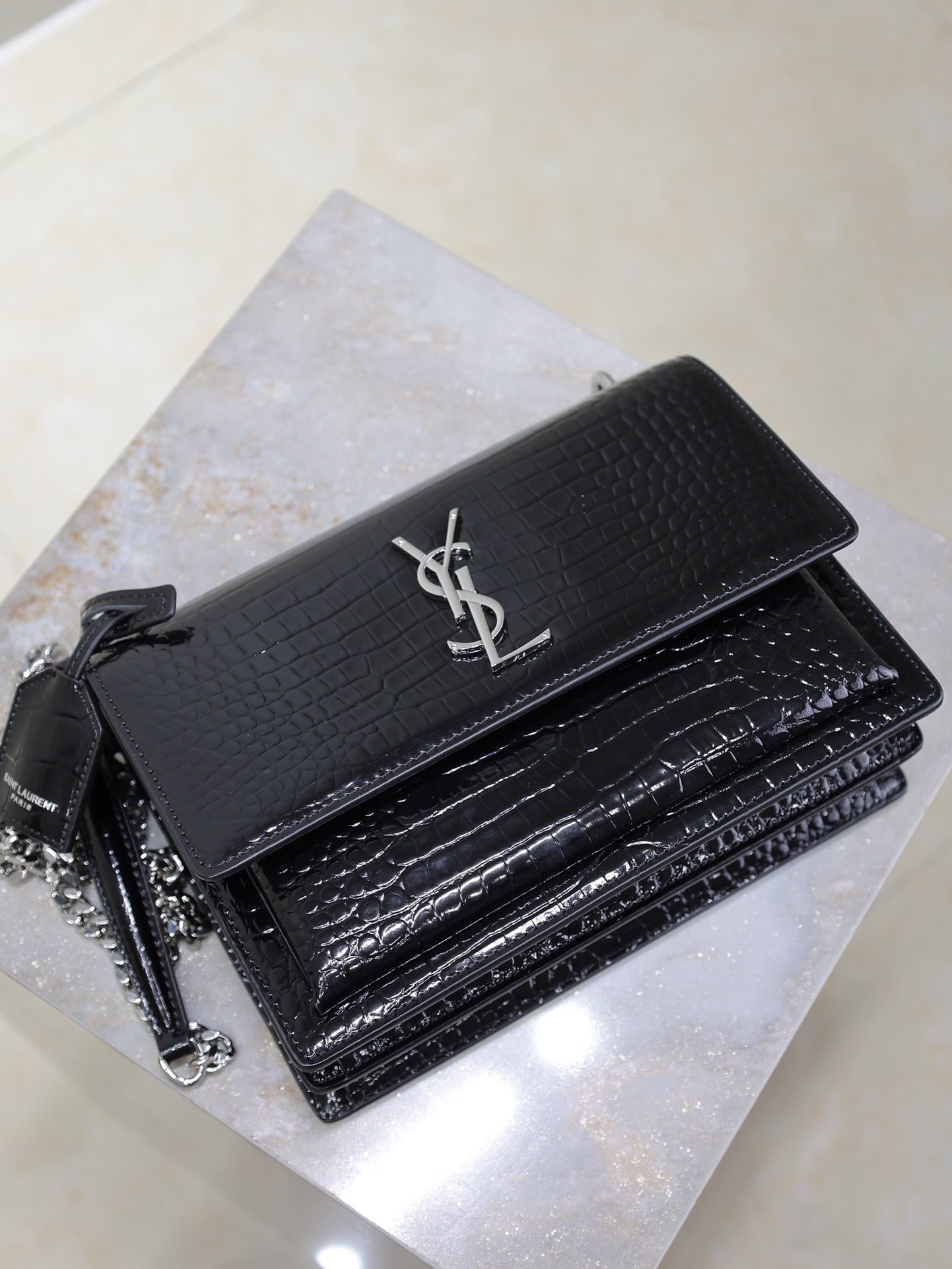 {Style No: TFC5U2GR} YSL 25S SUNSET MEDIUM 22 IN BLACK CROCODILE-EMBOSSED SHINY CALFSKIN SILVER HARDWARE - Image 8