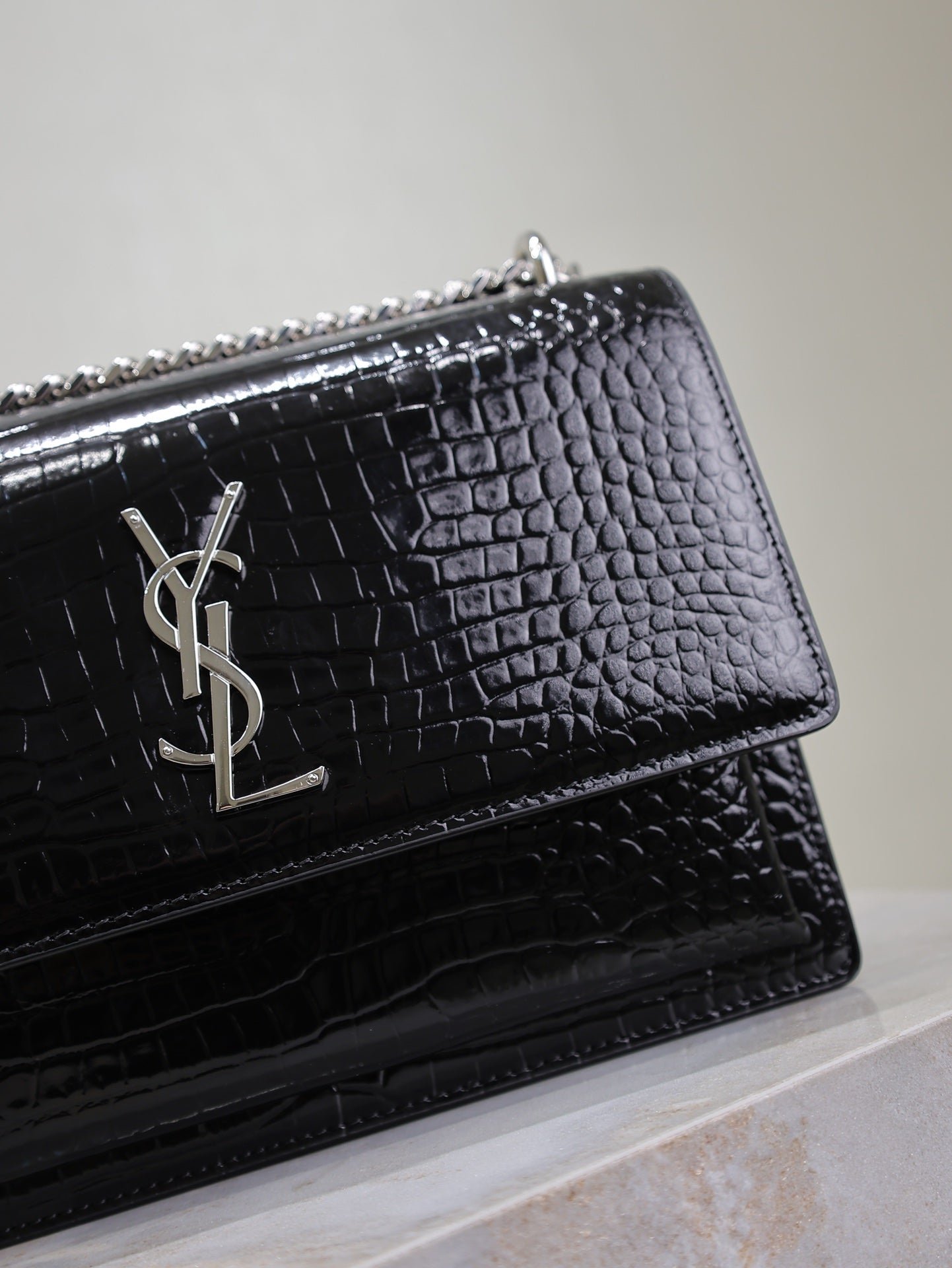 {Style No: TFC5U2GR} YSL 25S SUNSET MEDIUM 22 IN BLACK CROCODILE-EMBOSSED SHINY CALFSKIN SILVER HARDWARE - Image 3