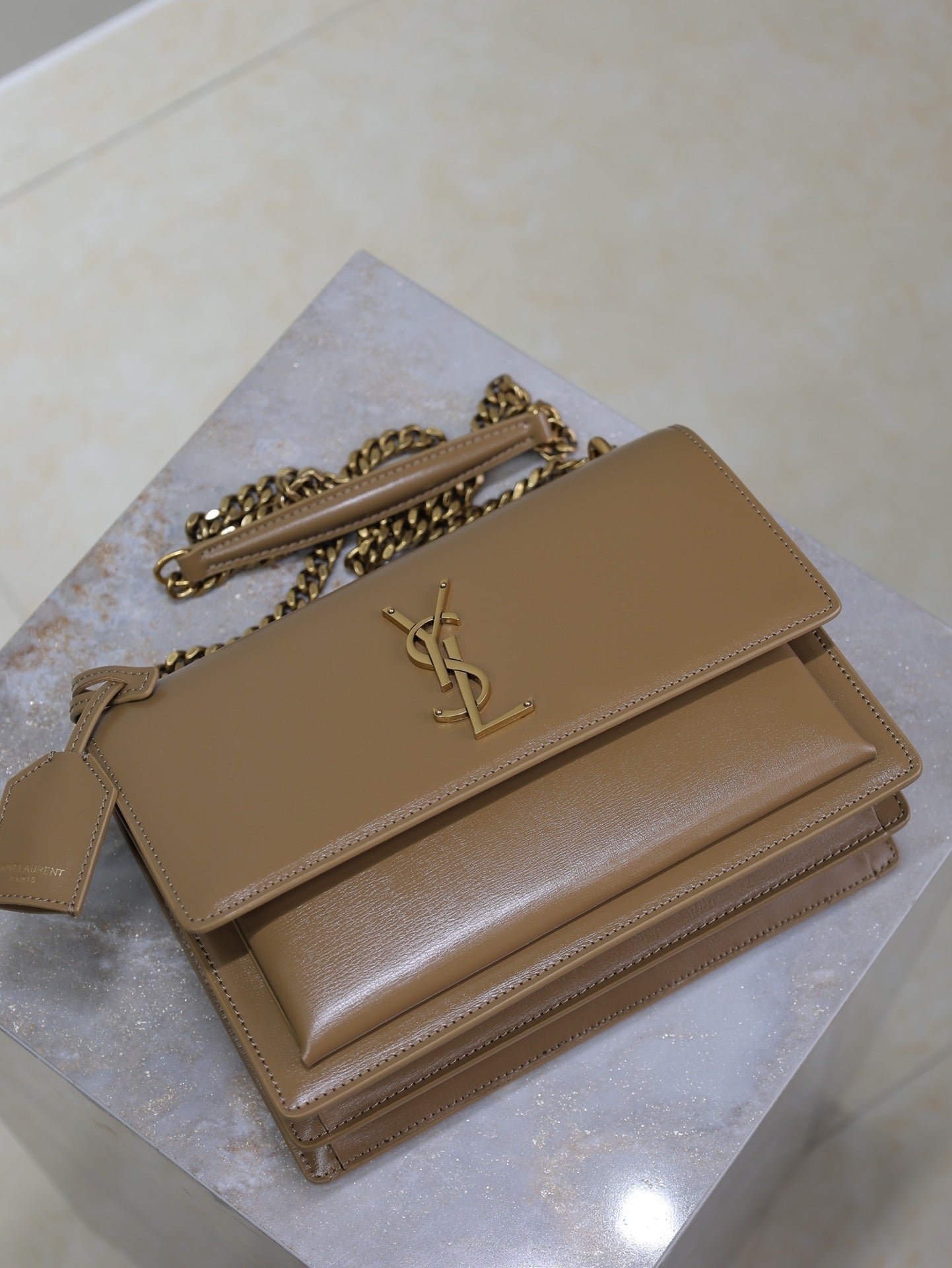 {Style No: 5RDX1AG2} YSL 25S SUNSET BAG 22 IN BROWN CALFSKIN GOLD HARDWARE - Image 6