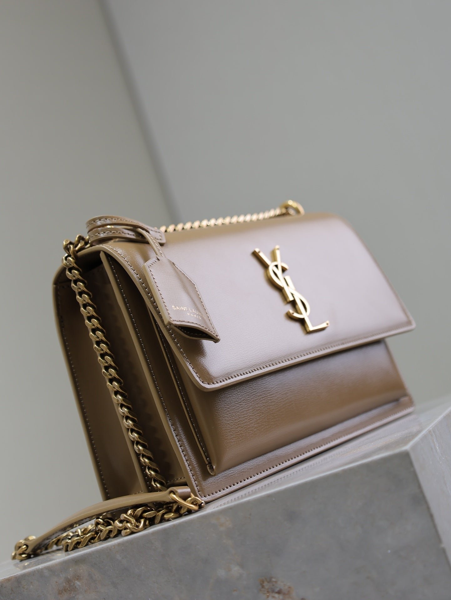 {Style No: 5RDX1AG2} YSL 25S SUNSET BAG 22 IN BROWN CALFSKIN GOLD HARDWARE - Image 7