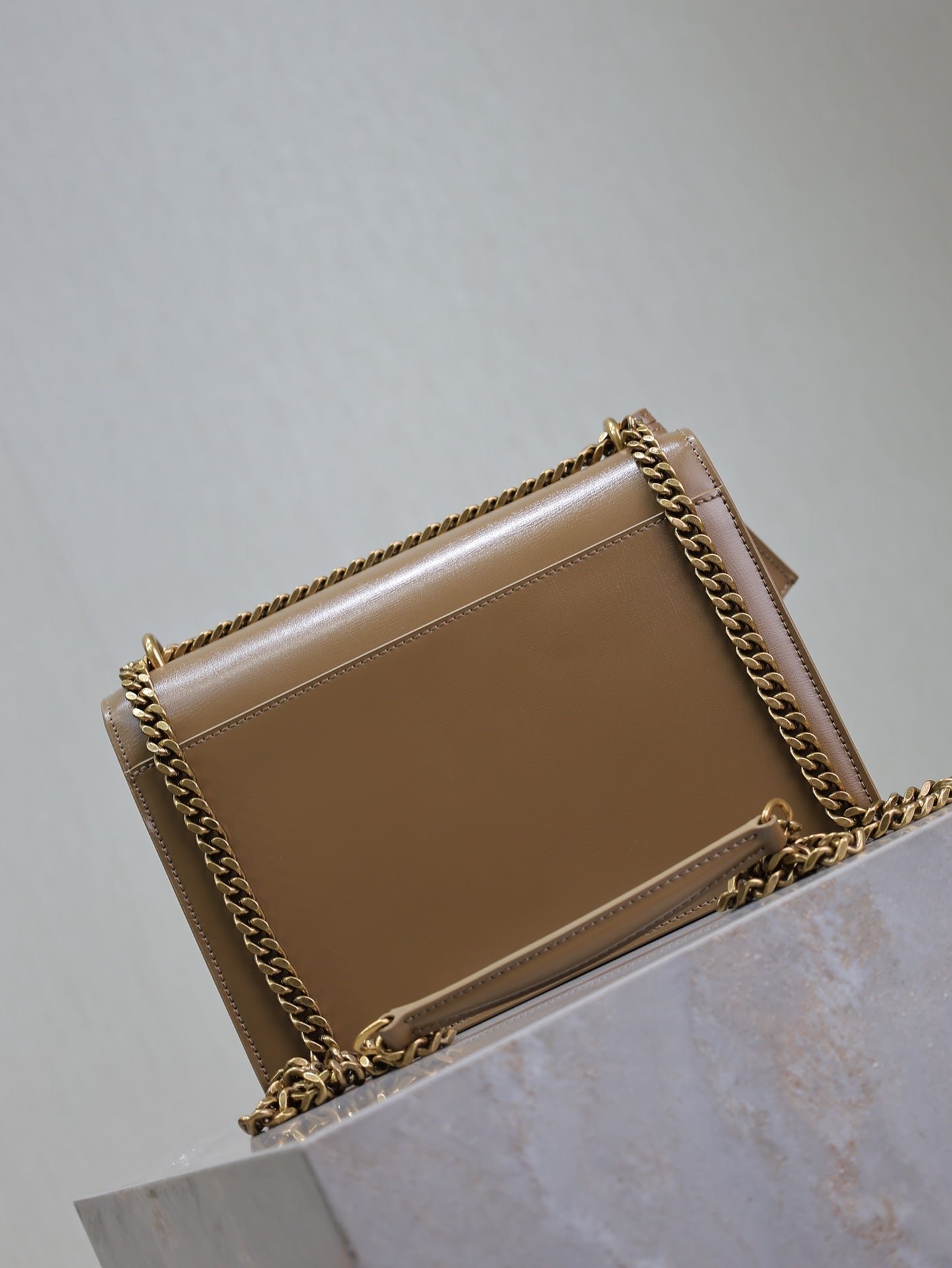 {Style No: 5RDX1AG2} YSL 25S SUNSET BAG 22 IN BROWN CALFSKIN GOLD HARDWARE - Image 2
