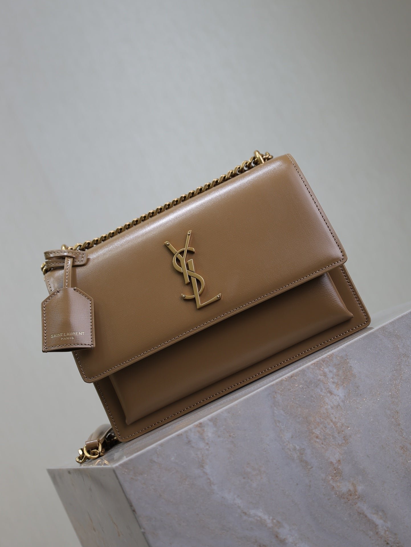 {Style No: 5RDX1AG2} YSL 25S SUNSET BAG 22 IN BROWN CALFSKIN GOLD HARDWARE - Image 9