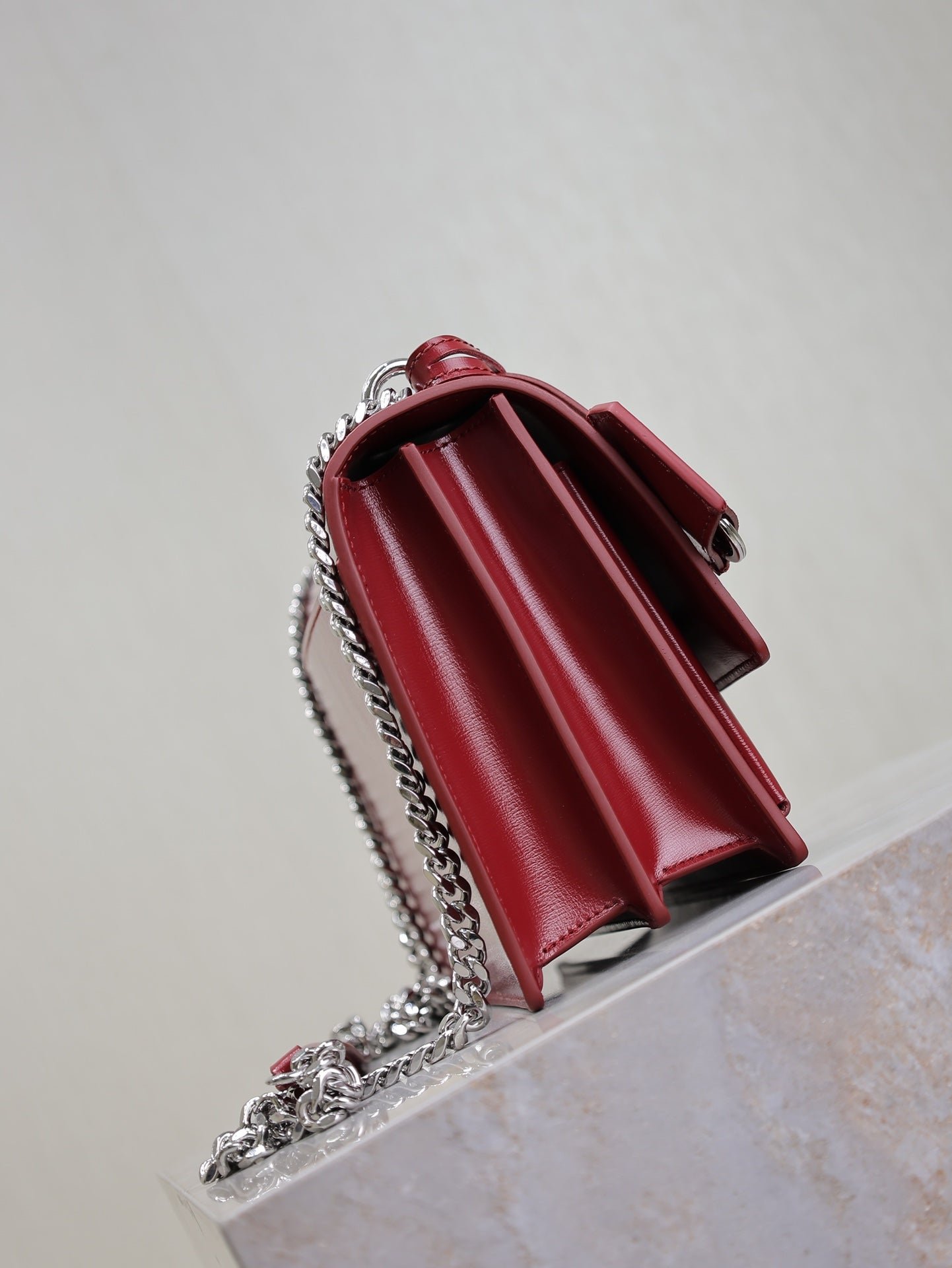 {Style No: KOGCFLOU} YSL 25S SUNSET BAG 22 IN CRIMSON RED CALFSKIN SILVER HARDWARE - Image 9