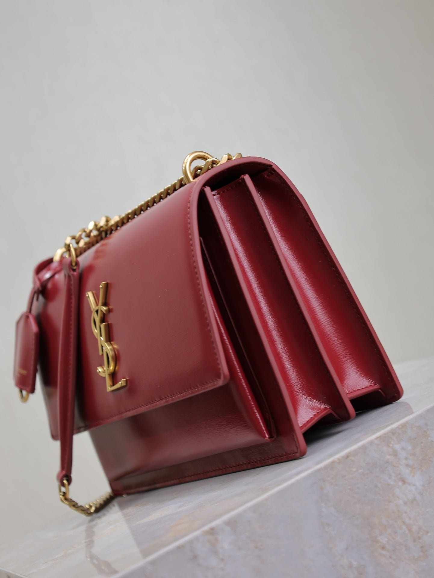 {Style No: HA2UMC9G} YSL 25S SUNSET BAG 22 IN CRIMSON RED CALFSKIN GOLD HARDWARE - Image 8