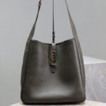 {Style No: T8CEHU9J} LE 5 À 7 LARGE BAG 31 IN KHAKI GREEN LAMBSKIN