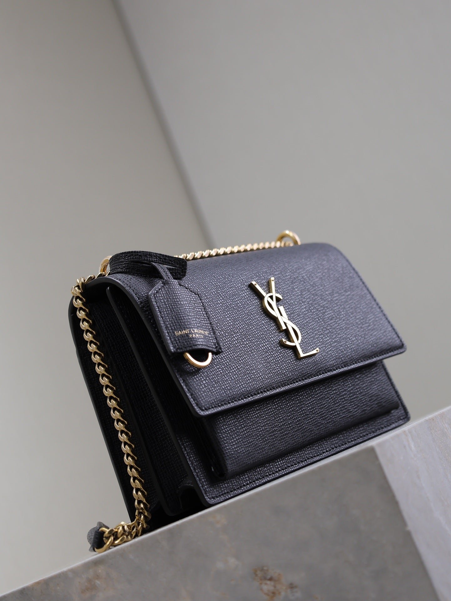 {Style No: 264P32XT} YSL 25S SUNSET MEDIUM 22 IN BLACK GRAINED CALFSKIN GOLD HARDWARE - Image 7