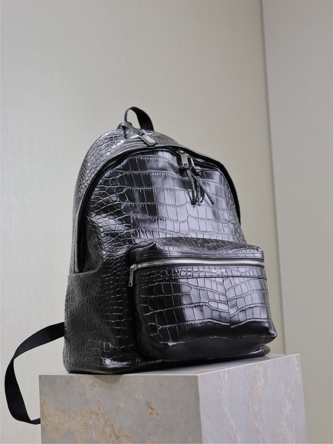 {Style No: 5KBUBTSC} CITY BACKPACK 38 IN BLACK CROCODILE EMBOSSED CALFSKIN - Image 5