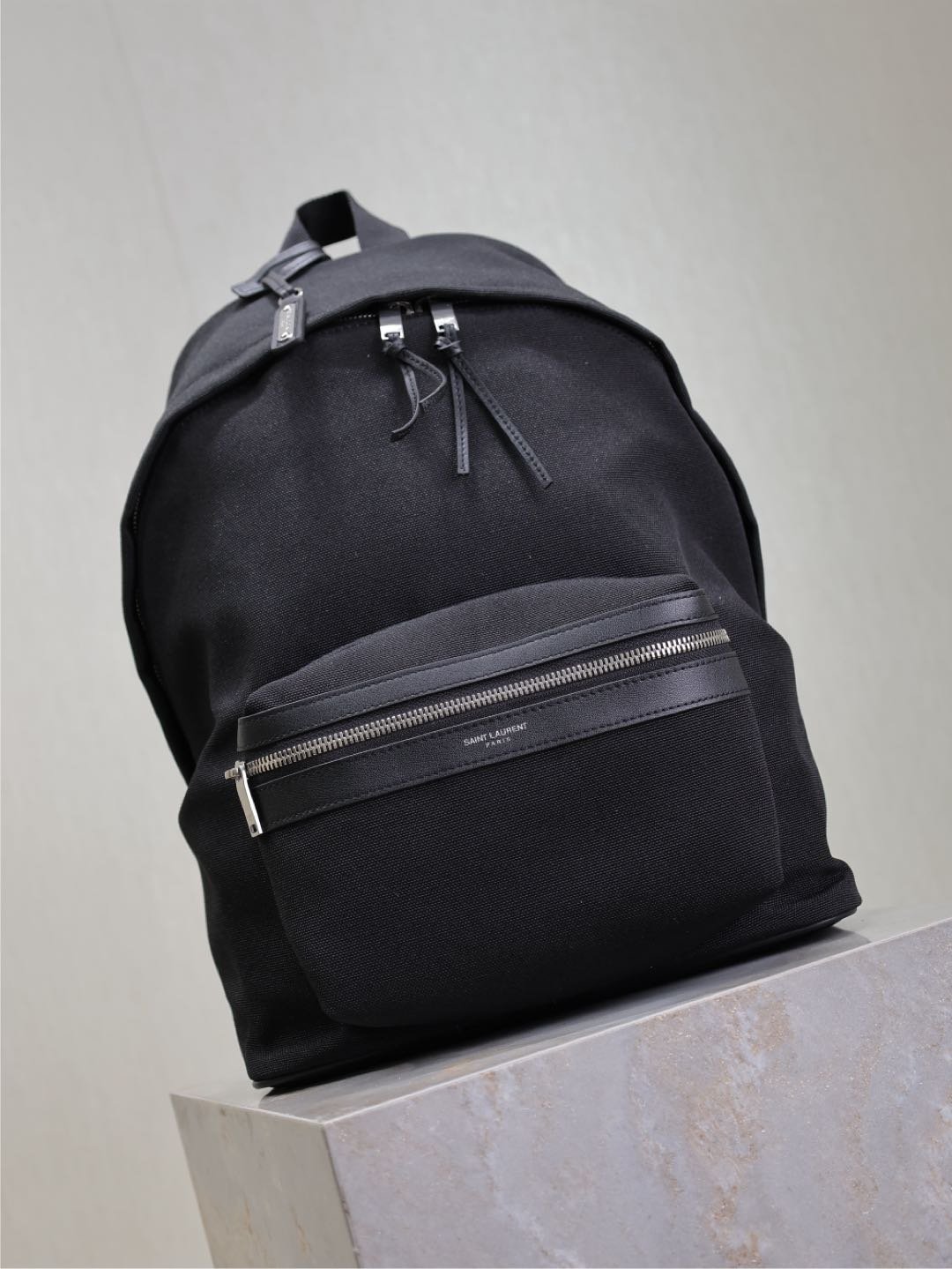 {Style No: KX3RDEC5} CITY BACKPACK 35 IN BLACK CANVAS - Image 6