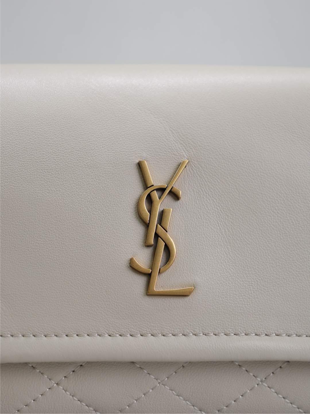 {Style No: CG7D98C1} MINI NOLITA BAG 18 IN WHITE LAMBSKIN COPPER HARDWARE - Image 6