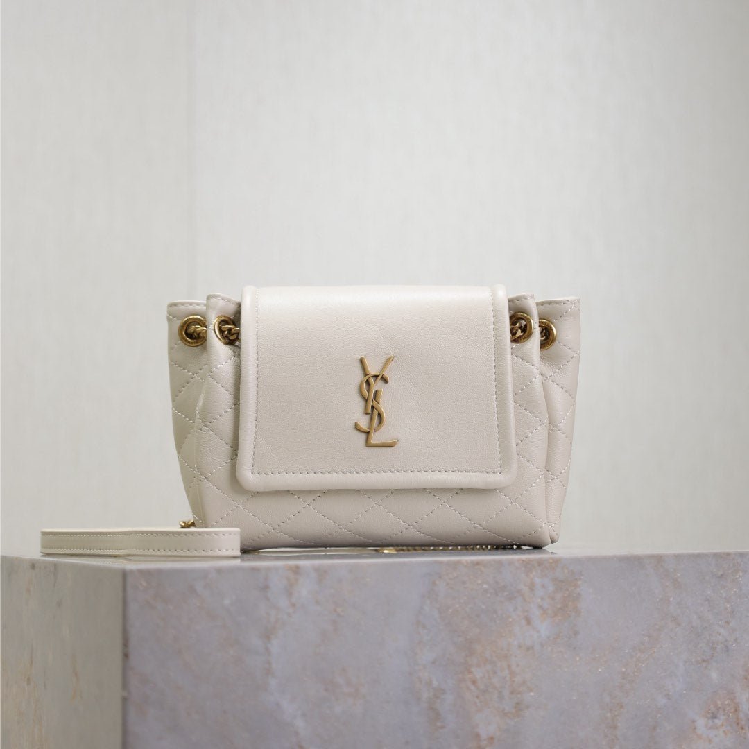 {Style No: CG7D98C1} MINI NOLITA BAG 18 IN WHITE LAMBSKIN COPPER HARDWARE
