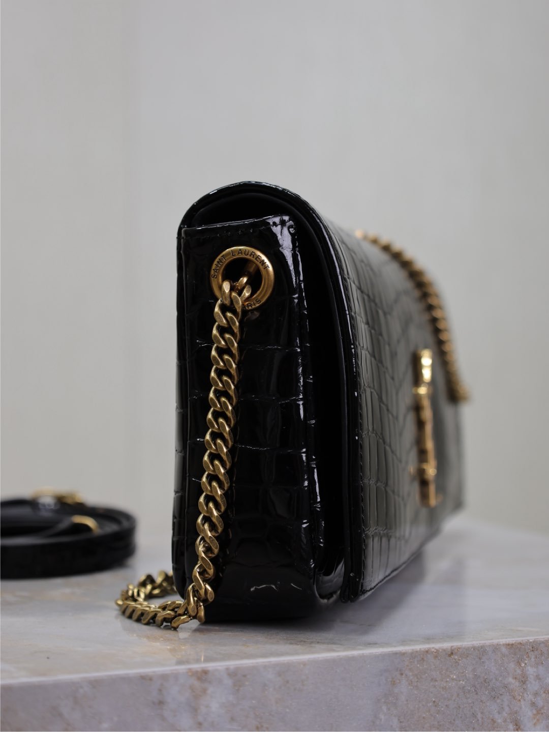 {Style No: SNDUZKGM} KATE 99 MEDIUM BAG 26 IN BLACK CROCODILE-EMBOSSED CALFSKIN COPPER HARDWARE - Image 4