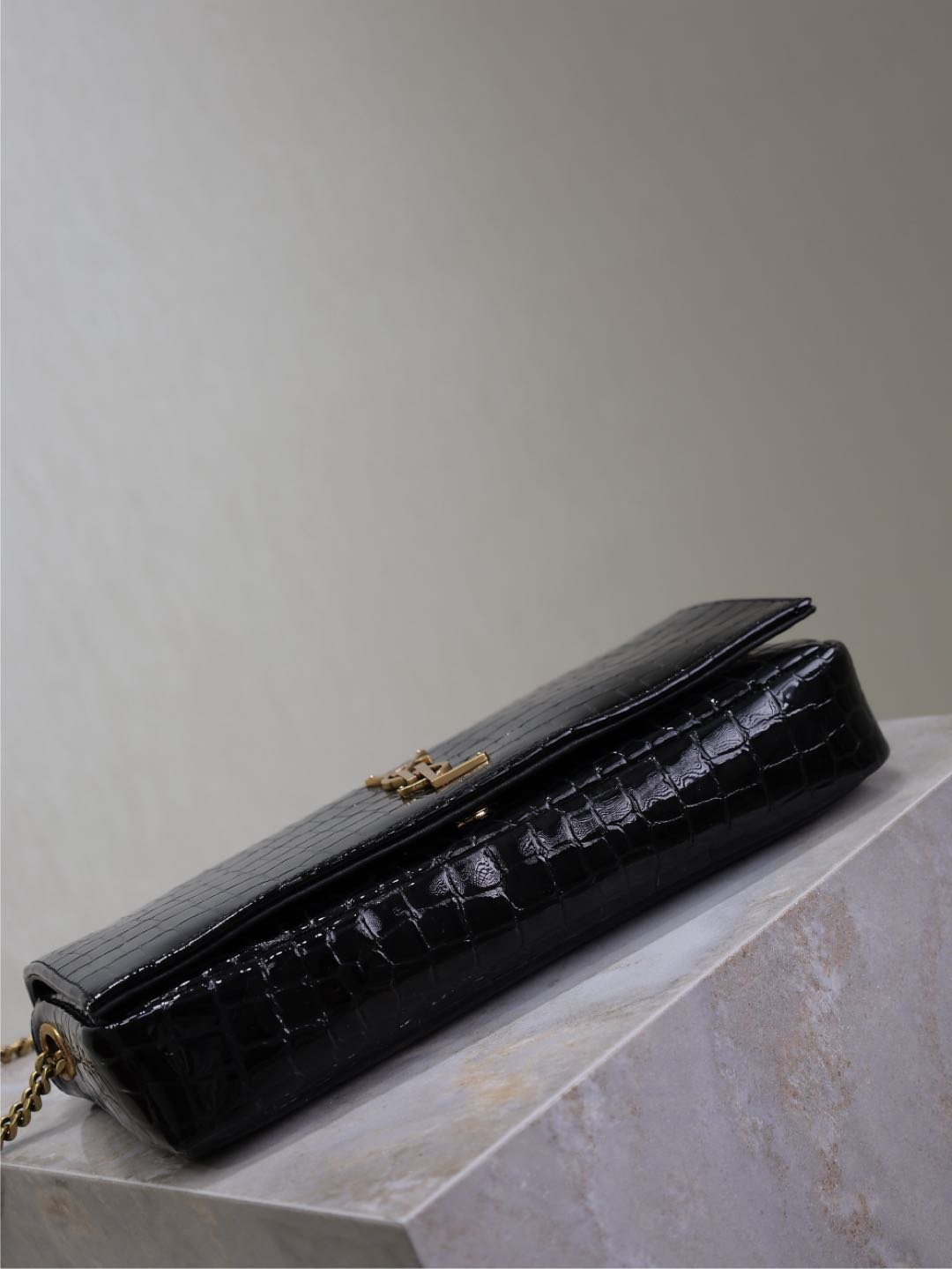 {Style No: SNDUZKGM} KATE 99 MEDIUM BAG 26 IN BLACK CROCODILE-EMBOSSED CALFSKIN COPPER HARDWARE - Image 6