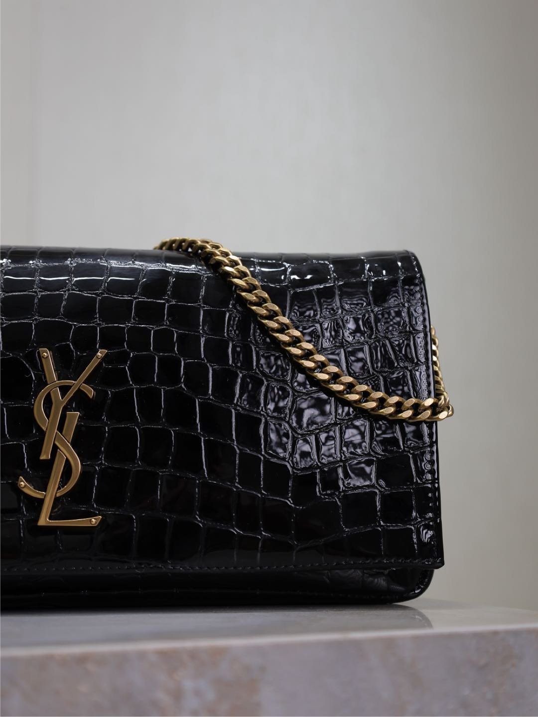 {Style No: SNDUZKGM} KATE 99 MEDIUM BAG 26 IN BLACK CROCODILE-EMBOSSED CALFSKIN COPPER HARDWARE - Image 7