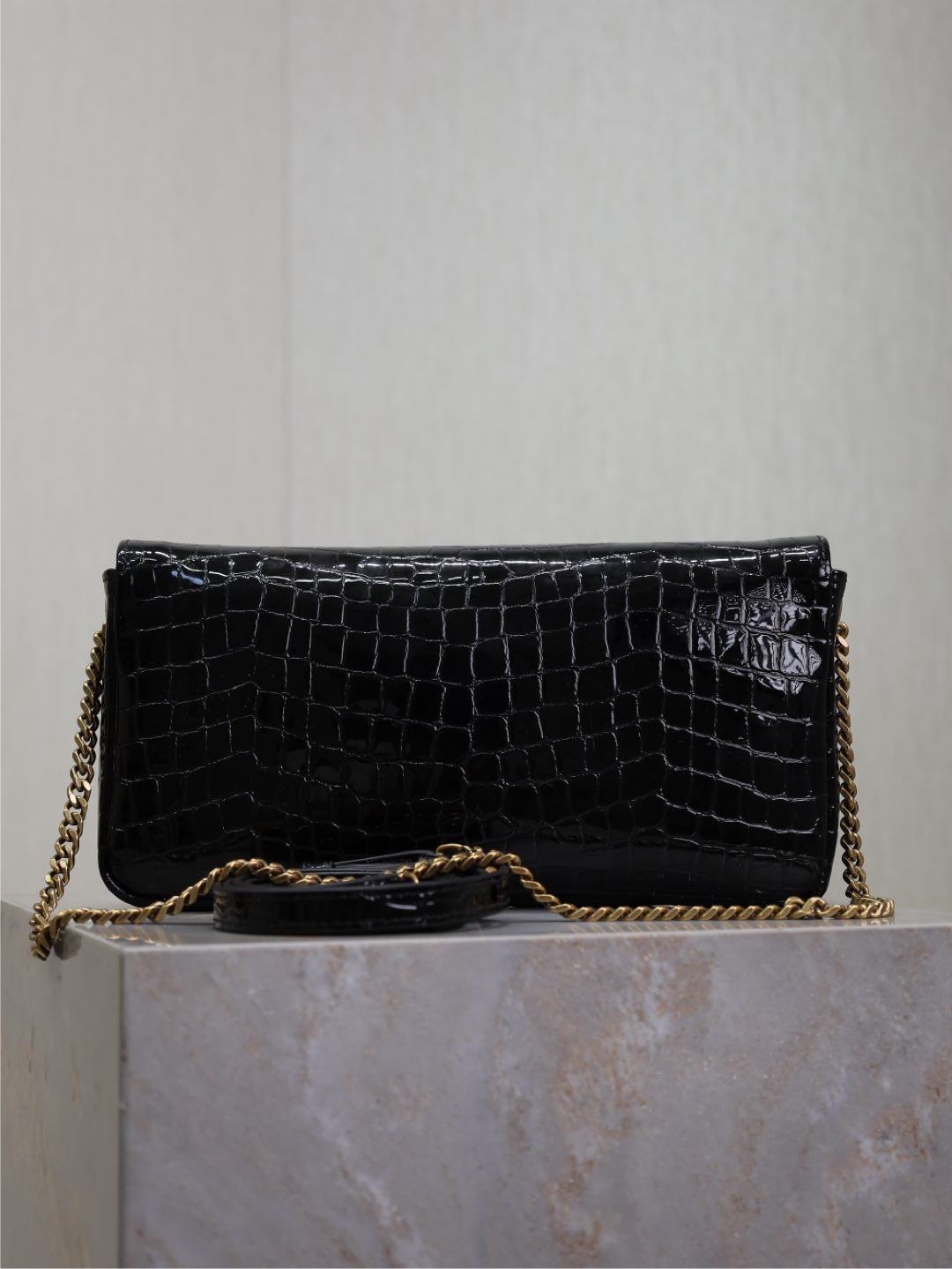 {Style No: SNDUZKGM} KATE 99 MEDIUM BAG 26 IN BLACK CROCODILE-EMBOSSED CALFSKIN COPPER HARDWARE - Image 2