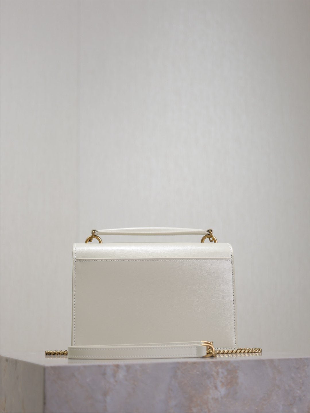 {Style No: YK334PYA} SUNSET SMALL BAG 19 IN WHITE CALFSKIN GOLD HARDWARE - Image 3