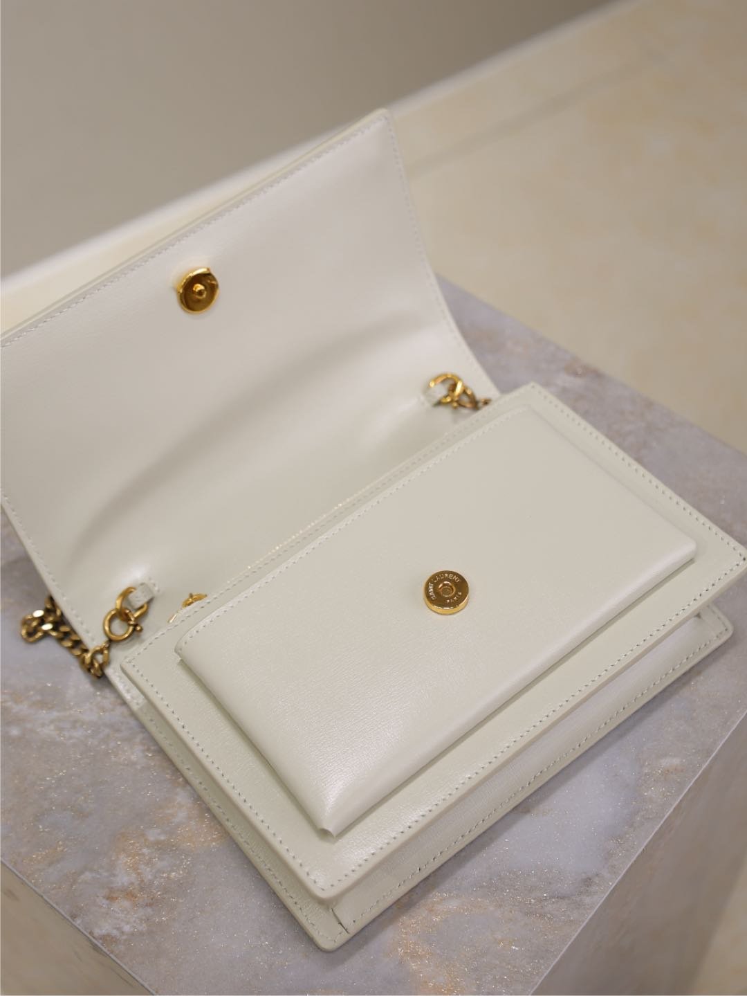 {Style No: YK334PYA} SUNSET SMALL BAG 19 IN WHITE CALFSKIN GOLD HARDWARE - Image 7