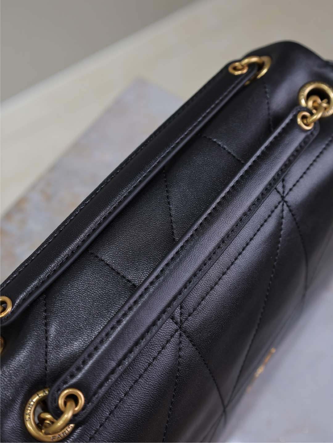 {Style No: 55U3QEEV} JAMIE 4.3 SMALL BAG 25 IN BLACK LAMBSKIN GOLD HARDWARE - Image 9