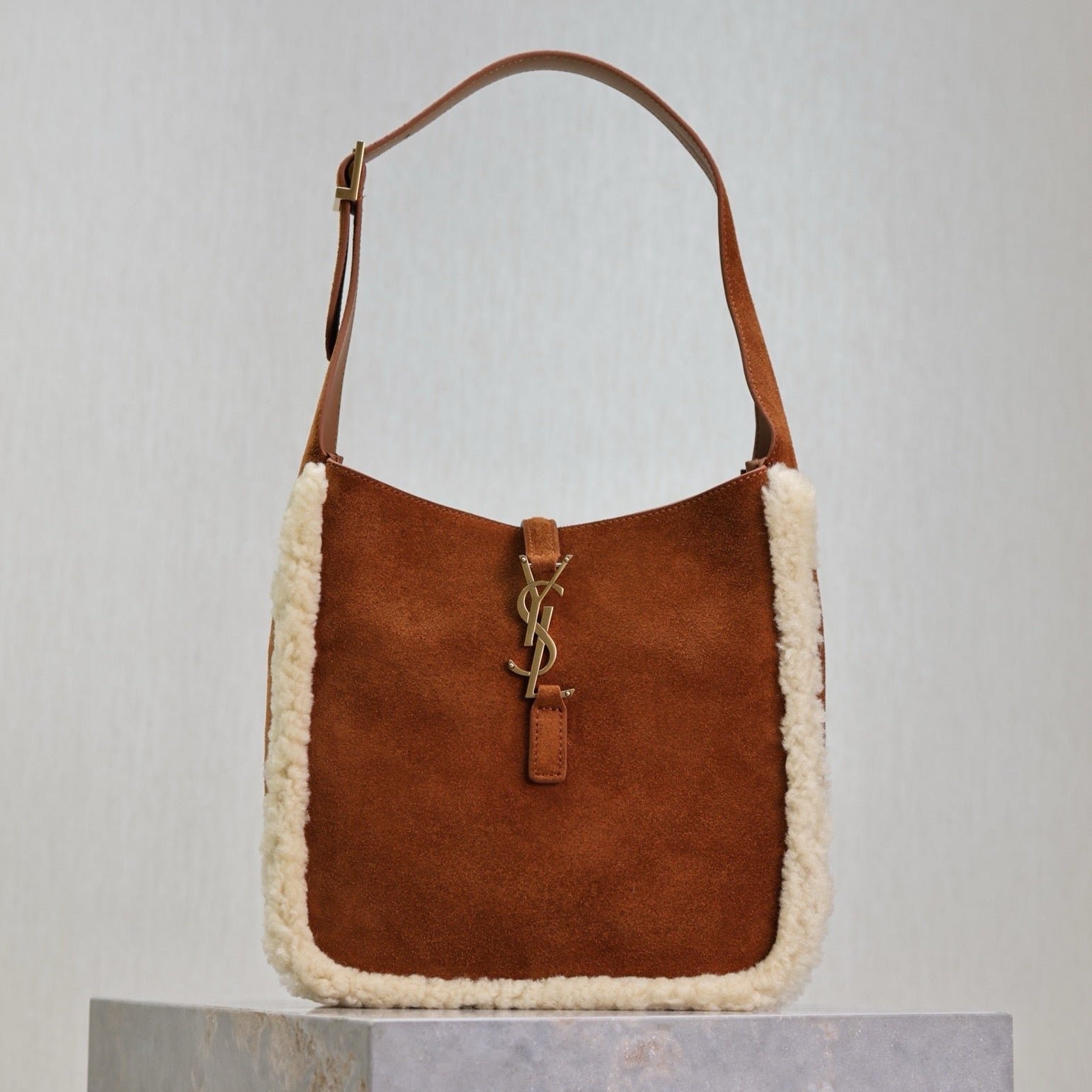 {Style No: 8U9X2EQA} LE 5 À 7 SMALL SUPPLE 23 IN AMBER ORANGE SUEDE AND WHITE LAMB FUR TRIM