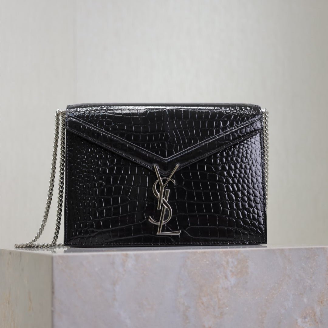 {Style No: BU8IJOWY} CASSANDRA CHAIN BAG 22 IN BLACK CROCODILE PATTERN CALFSKIN SILVER HARDWARE
