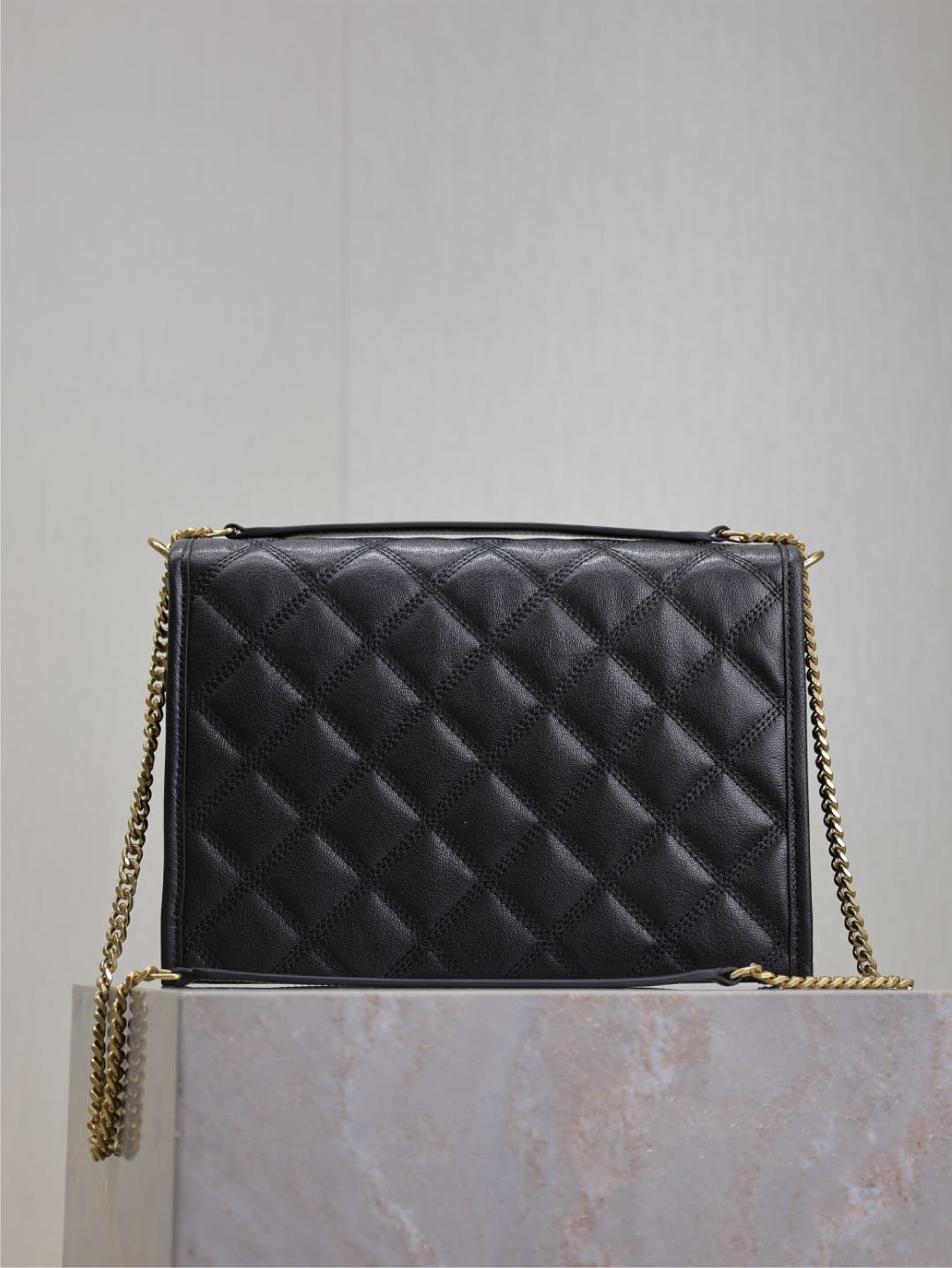 {Style No: FHGAR91Q} BECKY 26 IN BLACK QUILTED LAMBSKIN GOLD HARDWARE - Image 6