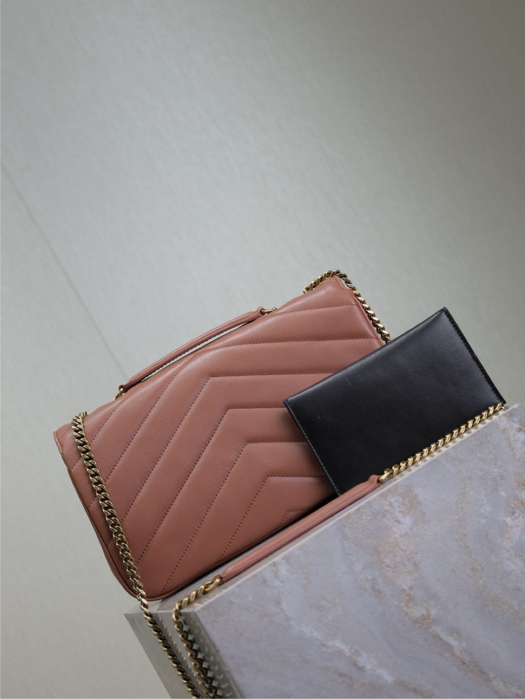 {Style No: OI6NXXBG} LOULOU MEDIUM 29 IN SALMON PINK SHEEPSKIN GOLD HARDWARE - Image 5