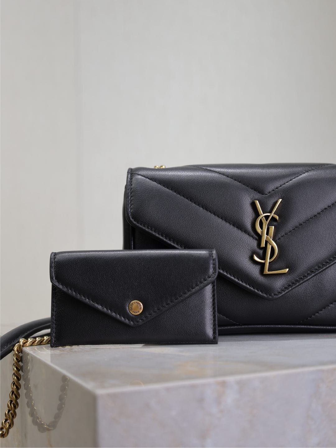 {Style No: DPMG7688} LOULOU MINI 20 IN BLACK SHEEPSKIN GOLD HARDWARE - Image 8