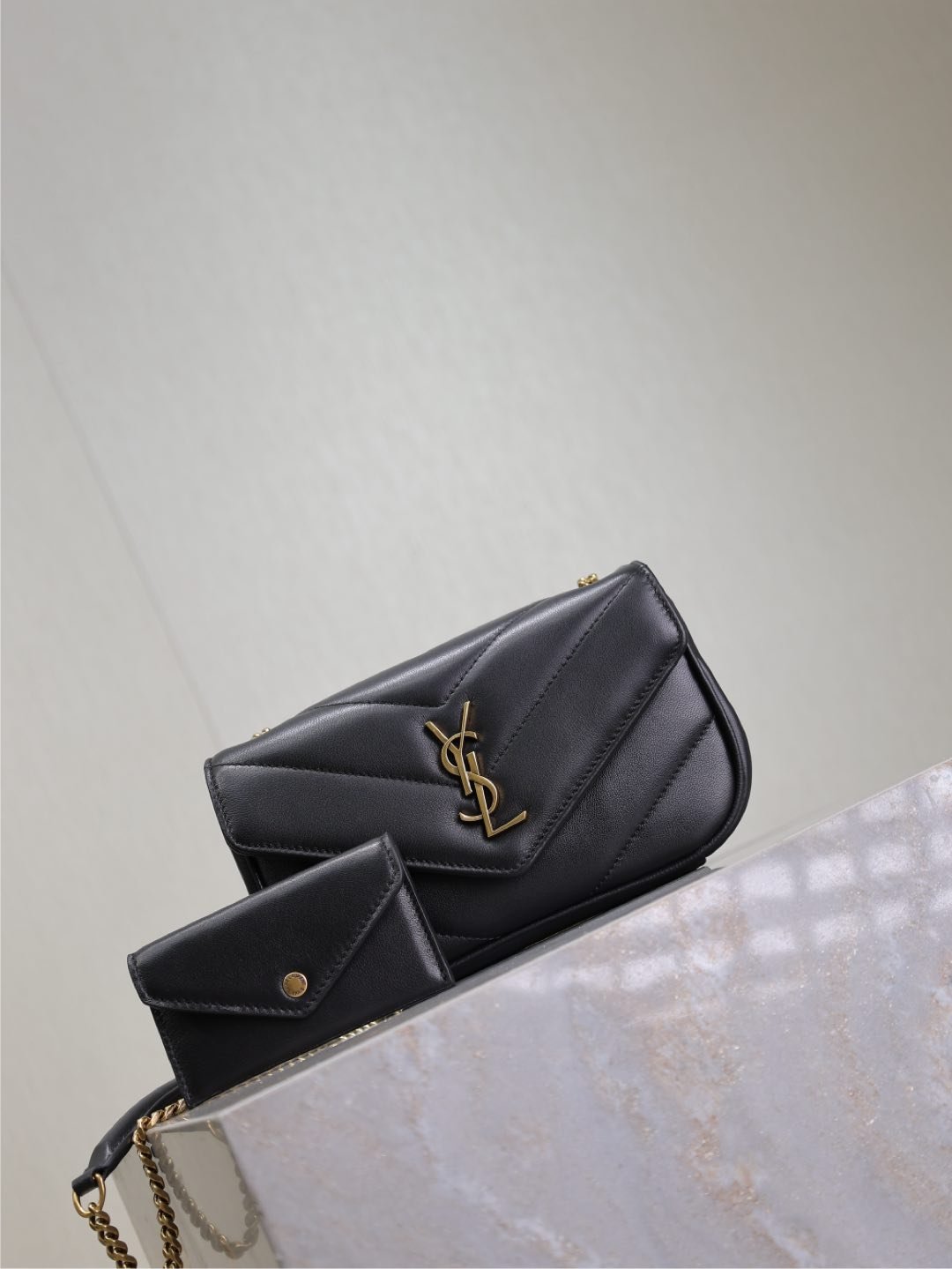 {Style No: DPMG7688} LOULOU MINI 20 IN BLACK SHEEPSKIN GOLD HARDWARE - Image 9
