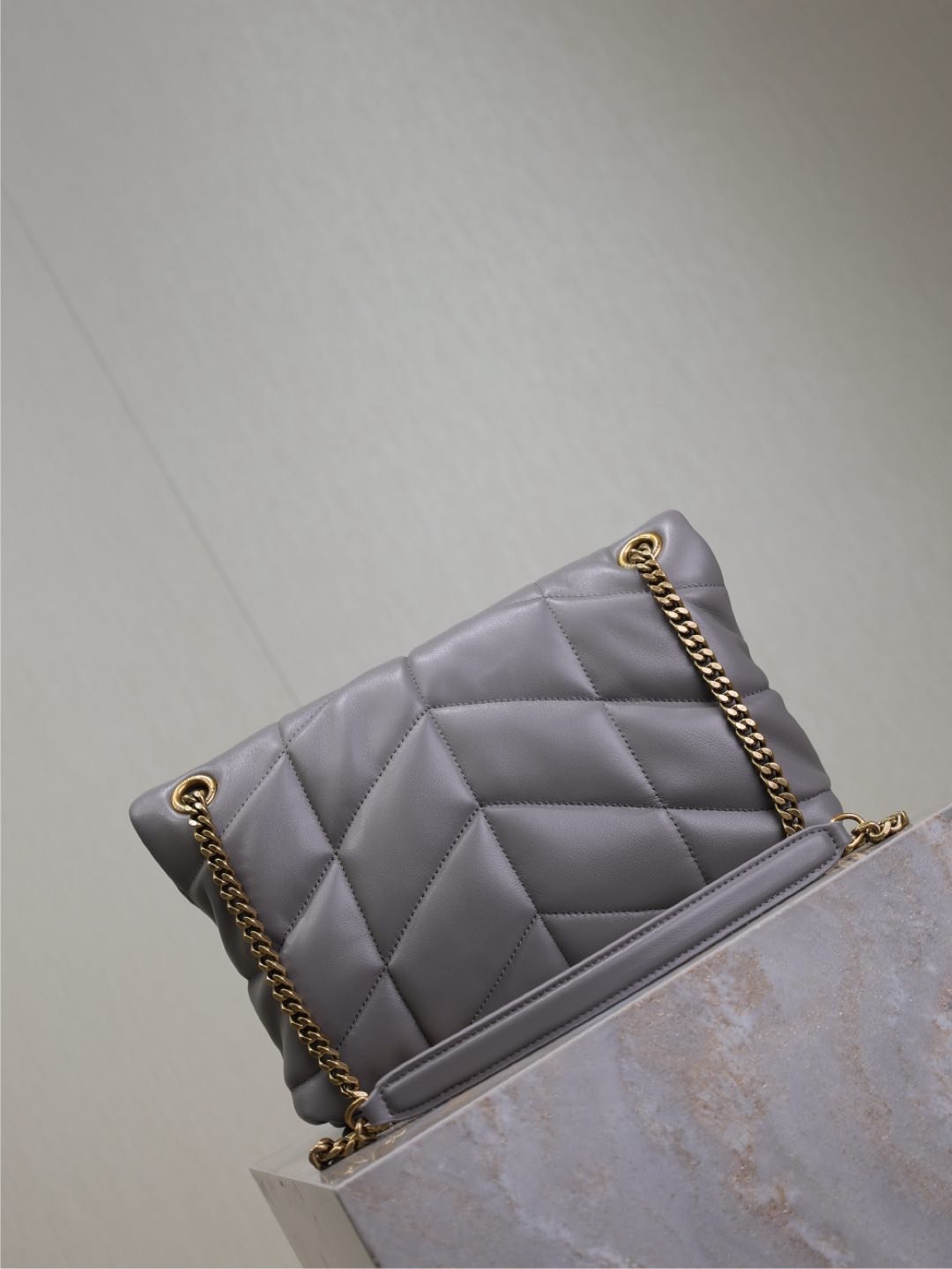 {Style No: LMXNCL98} YSL 25S LOULOU PUFFER MEDIUM 29 IN SMOKY LAVENDER CALFSKIN - Image 2
