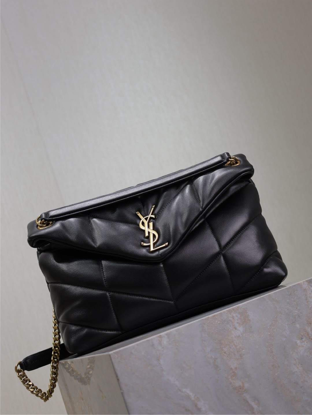 {Style No: E9KRMEHJ} YSL 25S LOULOU PUFFER GM 35 IN BLACK CALFSKIN GOLD HARDWARE - Image 7