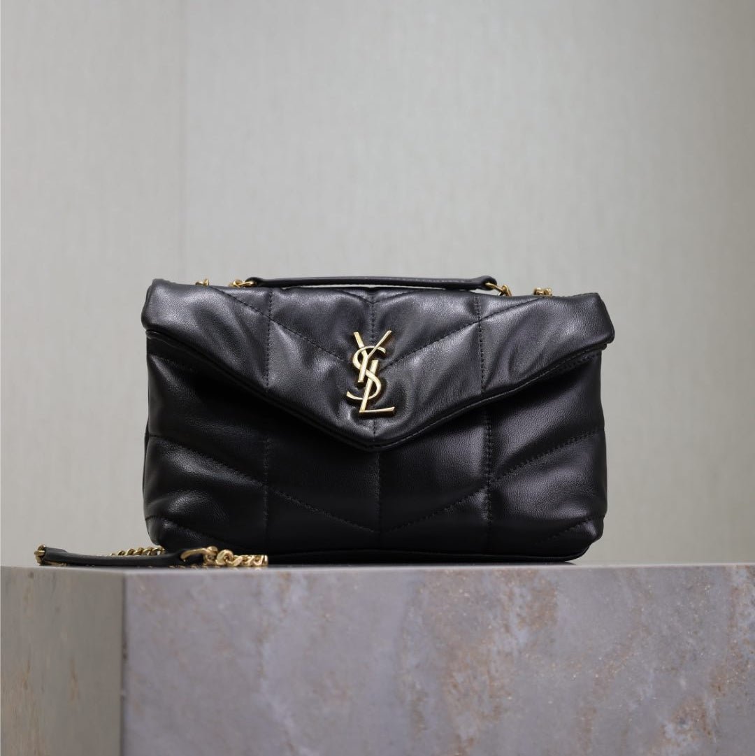 {Style No: 4VW8E62J} YSL 25S LOULOU PUFFER MINI 23 IN BLACK CALFSKIN GOLD HARDWRE