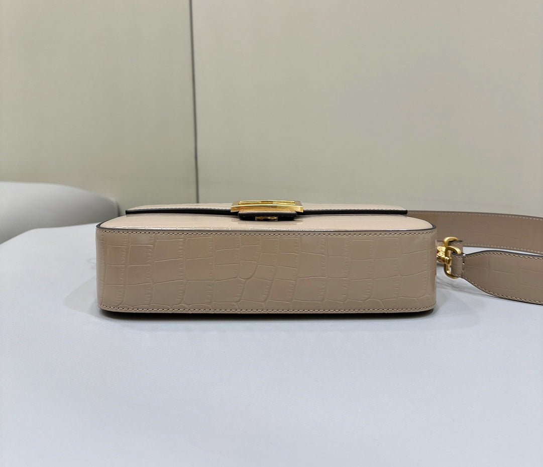 {Style No: LHVJ46GB} FENDI BAGUETTE 27 BAG IN SAND BEIGE CALFSKIN WITH GOLD HARDWARE - Image 8
