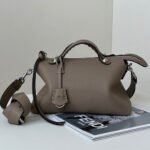 {Style No: IEXHLYCH} BY THE WAY SELLERIA LARGE 29 BAG IN CEDAR BROWN CALFSKIN