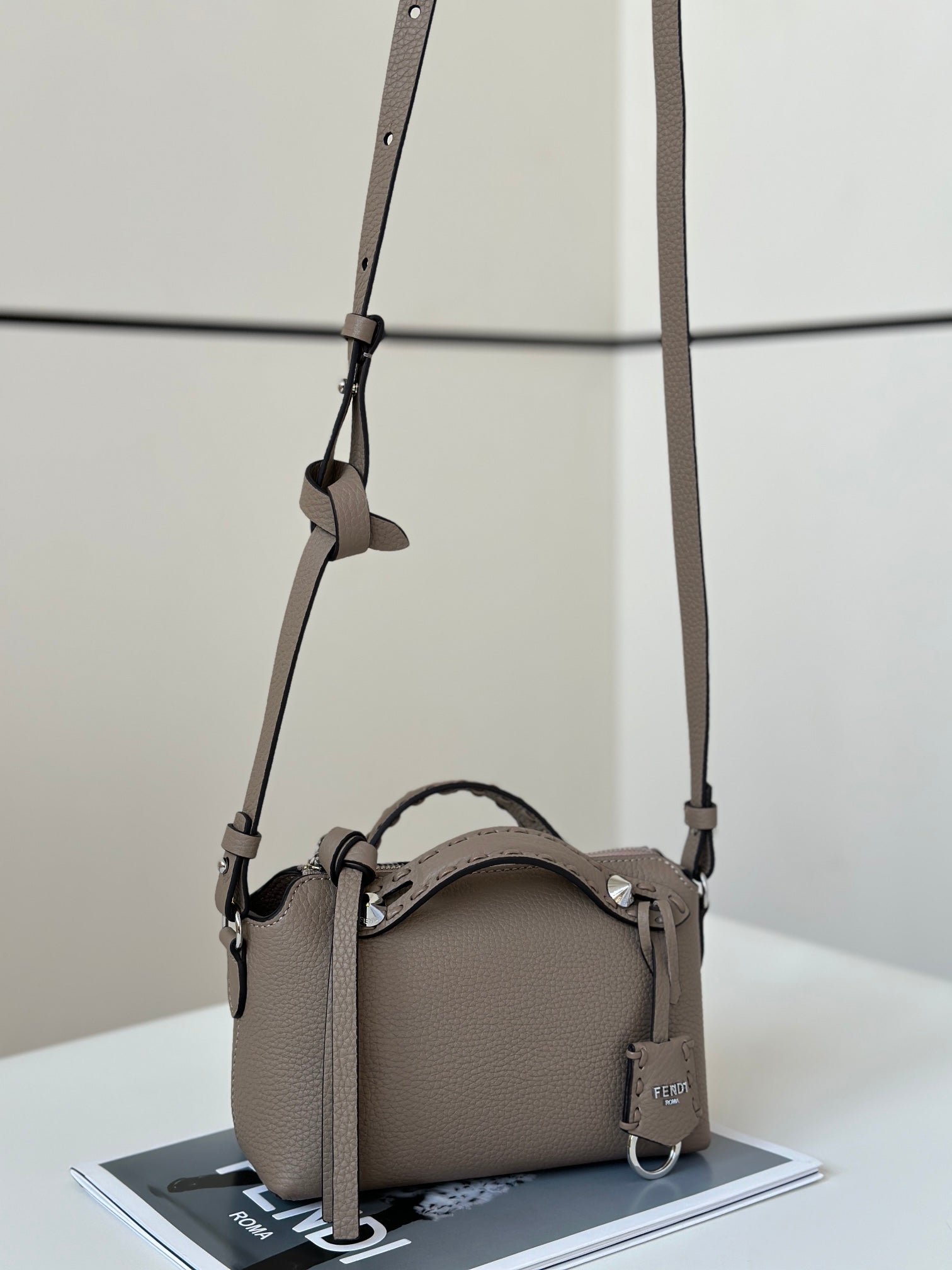 {Style No: VQIODLQ3} BY THE WAY SELLERIA MINI 20 IN MEDIUM BROWN GRAINED CALFSKIN - Image 9