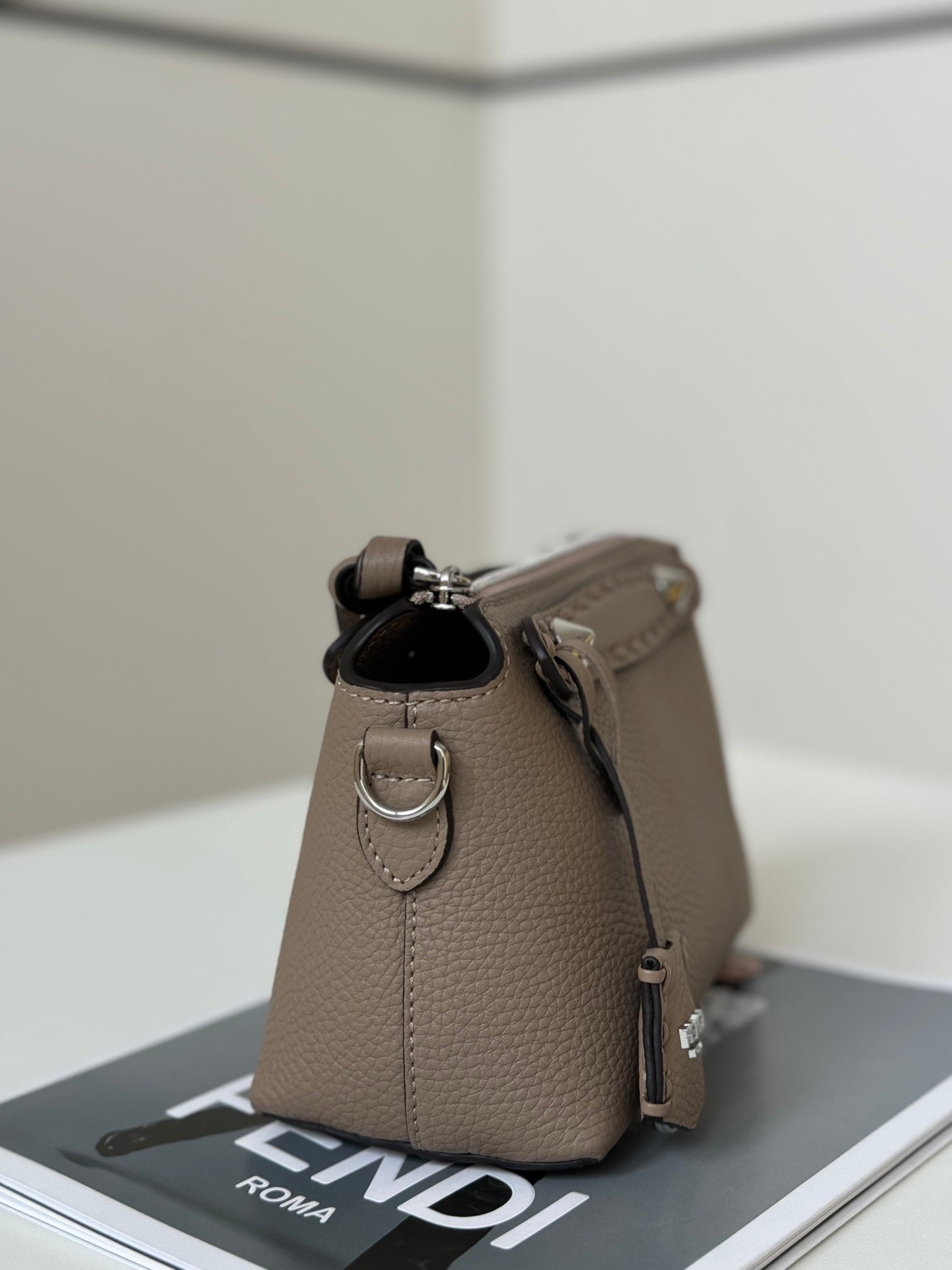 {Style No: VQIODLQ3} BY THE WAY SELLERIA MINI 20 IN MEDIUM BROWN GRAINED CALFSKIN - Image 2