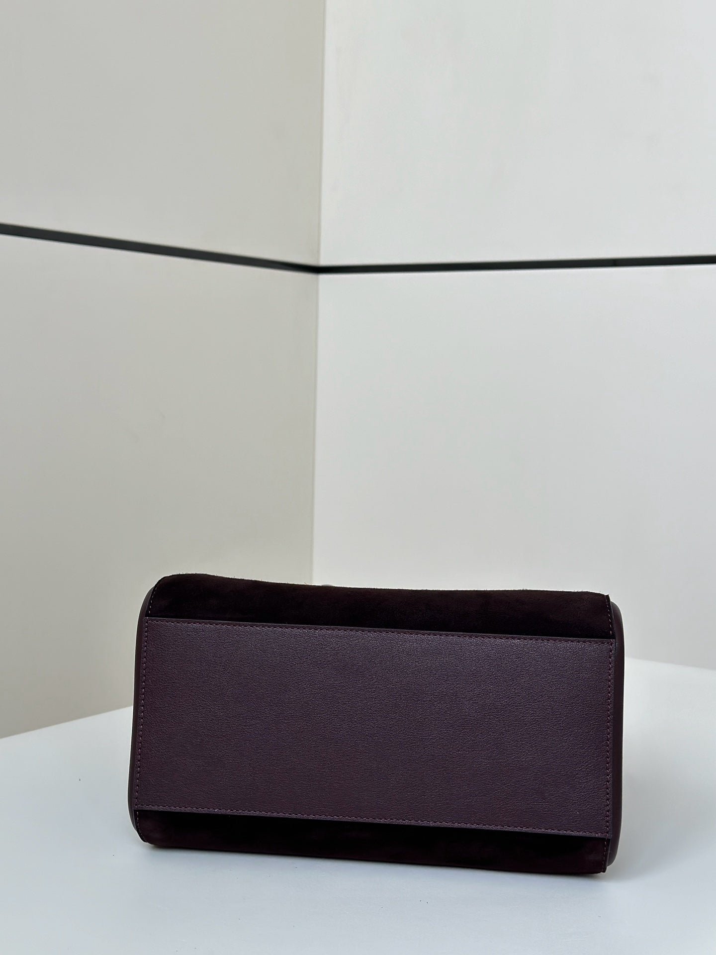 {Style No: L8BKZVAN} ORIGAMI MINI 19 IN WINE RED LAMBSKIN AND SUEDE - Image 2