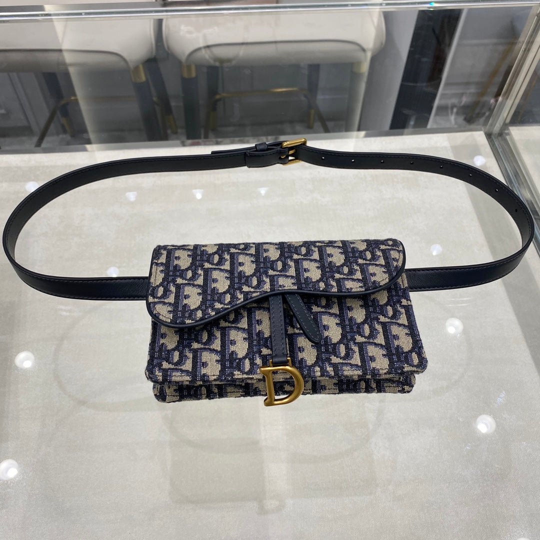 {Style No: VJFSEKH3} CD SADDLE 17CM BELT BEG BLUE OBLIQUE EMBROIDERY - Image 3