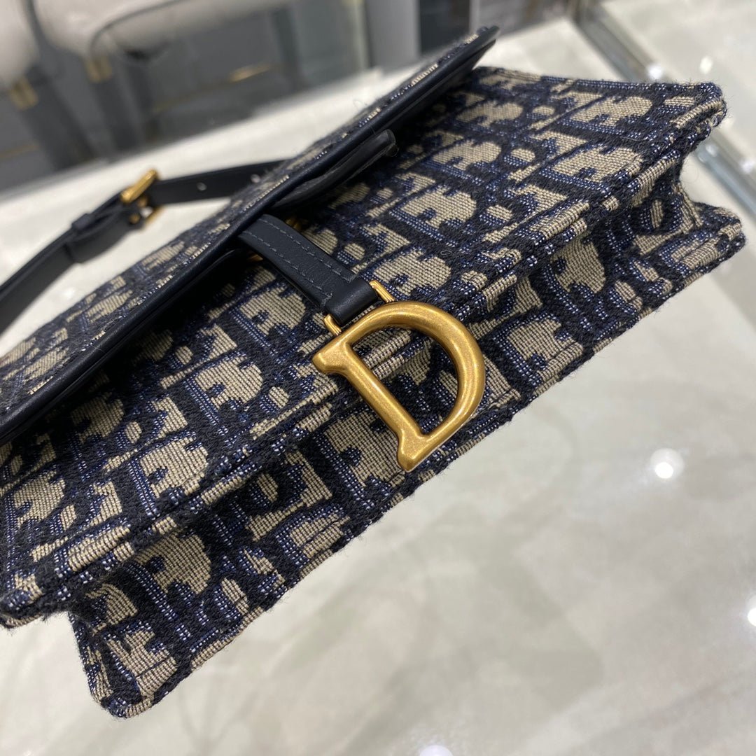 {Style No: VJFSEKH3} CD SADDLE 17CM BELT BEG BLUE OBLIQUE EMBROIDERY - Image 7