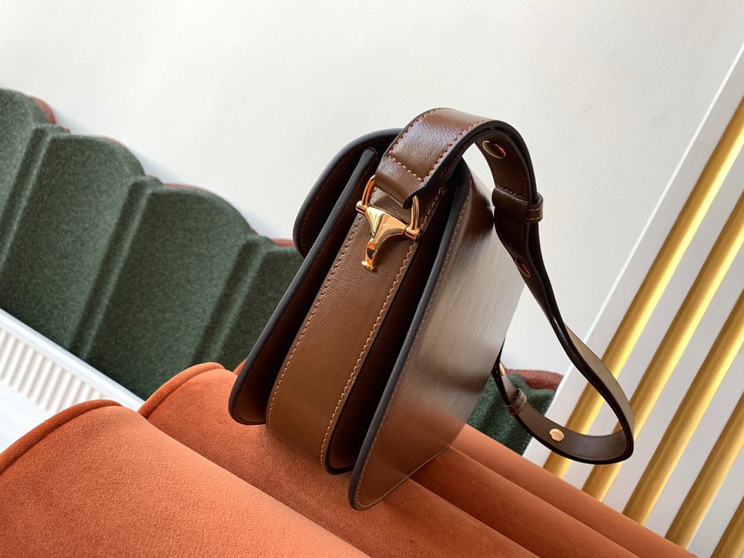 {Style No: GRLN5TFK} GG 1955 Horsebit Bag 25cm Brown Calfskin Gold Hardware - Image 2