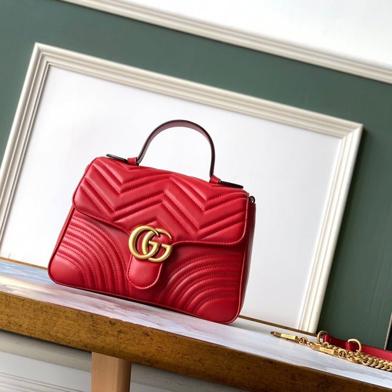 {Style No: RIZ7U1Y3} GG Marmont 26.5cm Red Calfskin Gold Hardware