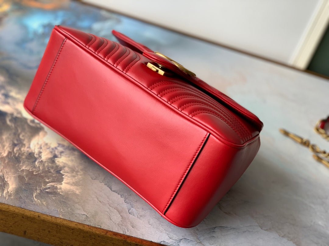 {Style No: RIZ7U1Y3} GG Marmont 26.5cm Red Calfskin Gold Hardware - Image 5