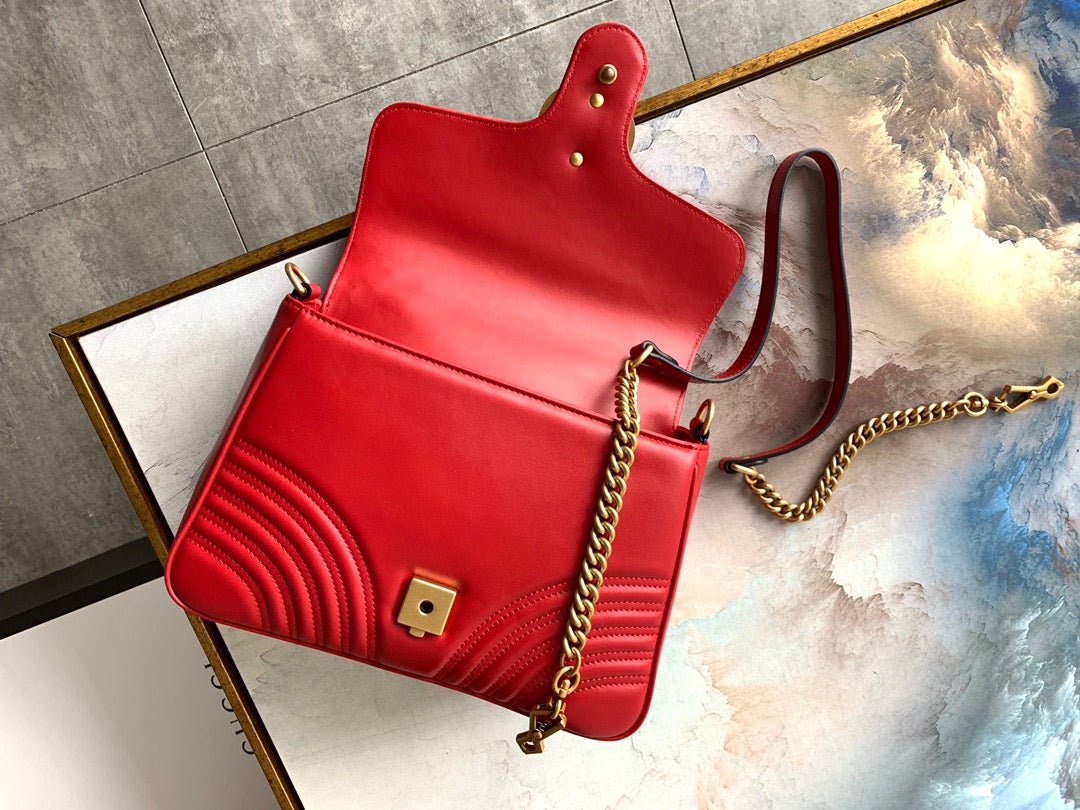 {Style No: RIZ7U1Y3} GG Marmont 26.5cm Red Calfskin Gold Hardware - Image 7