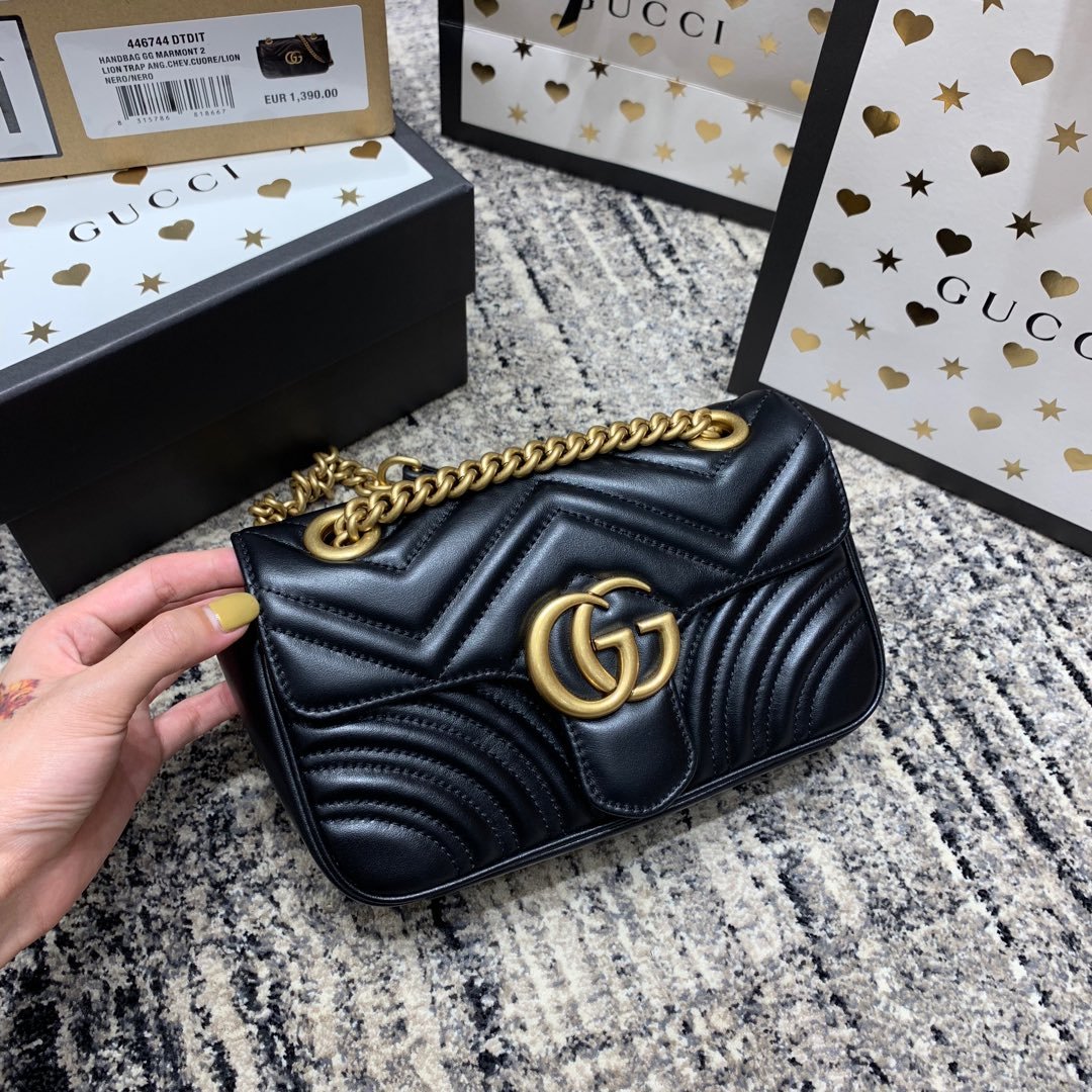 {Style No: AJAPFQ8T} GG Marmont 22cm Black Calfskin Gold Hardware